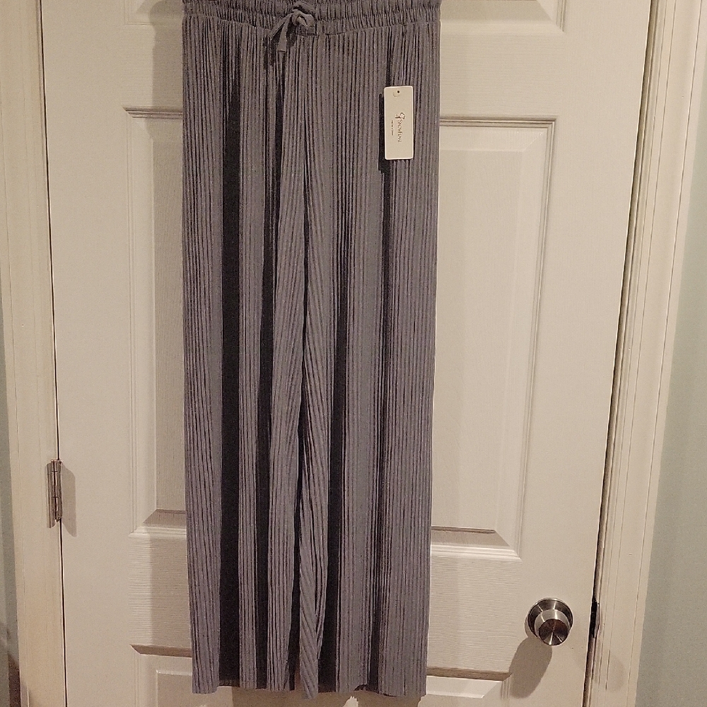 Gray Wide-Leg Pants